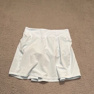 Lululemon Pace Rival Mid-Rise Skirt *Extra Long
Powder Blue size 4